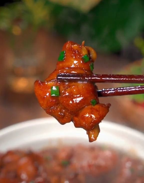 Master Tender Braised Chicken Thighs: The Two-Step Method